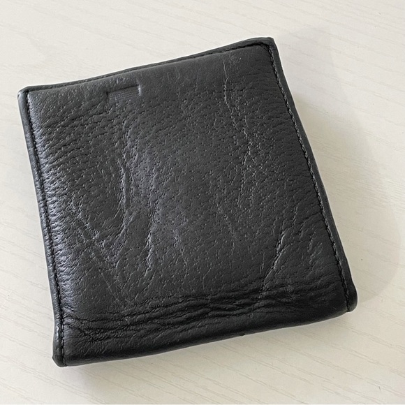 ❤️SOLD❤️Gucci black leather Animalier bee bifold wallet unisex - Picture 4 of 11